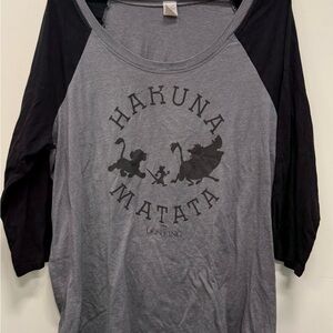 Disney lion king Gray and Black Hakuna Matata Disney Tee 2xl gray quarter sleeve